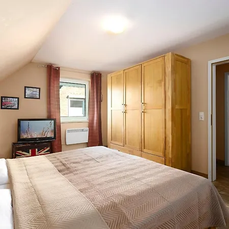 Haus Ostseeflora Holiday home Holm (Plon)
